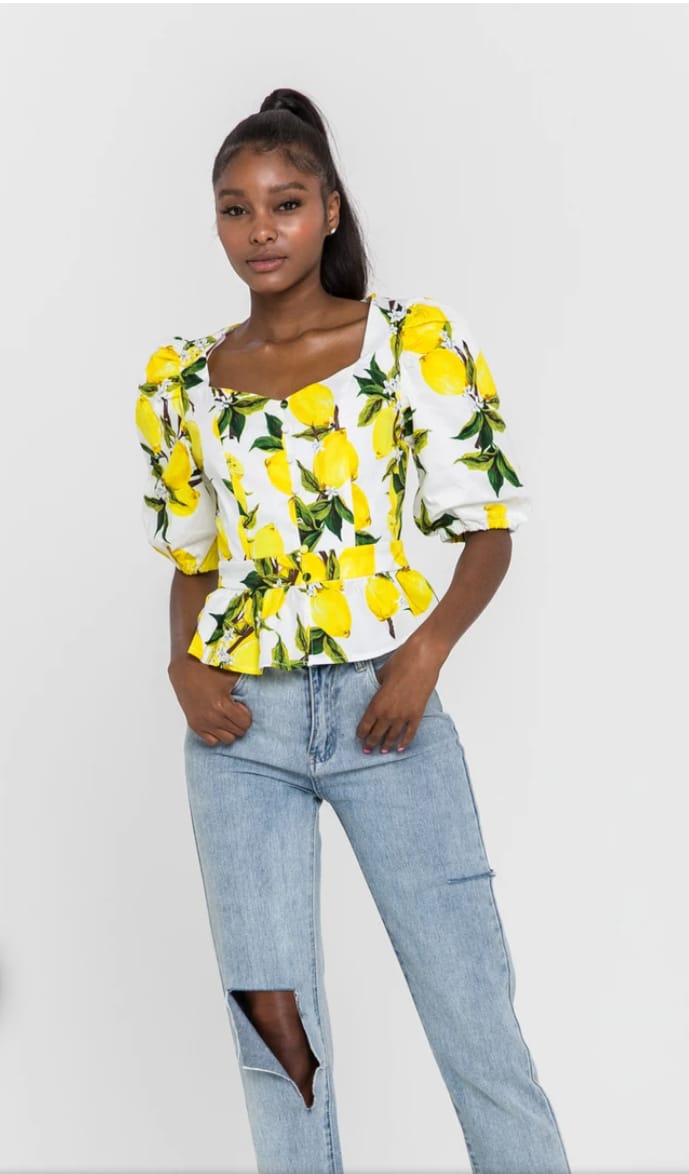 Top peplum con estampado de limones